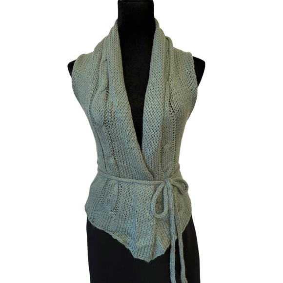 Gem Fox Grey Green Hand Knit Sweater Vest XS - Picture 2 of 9
